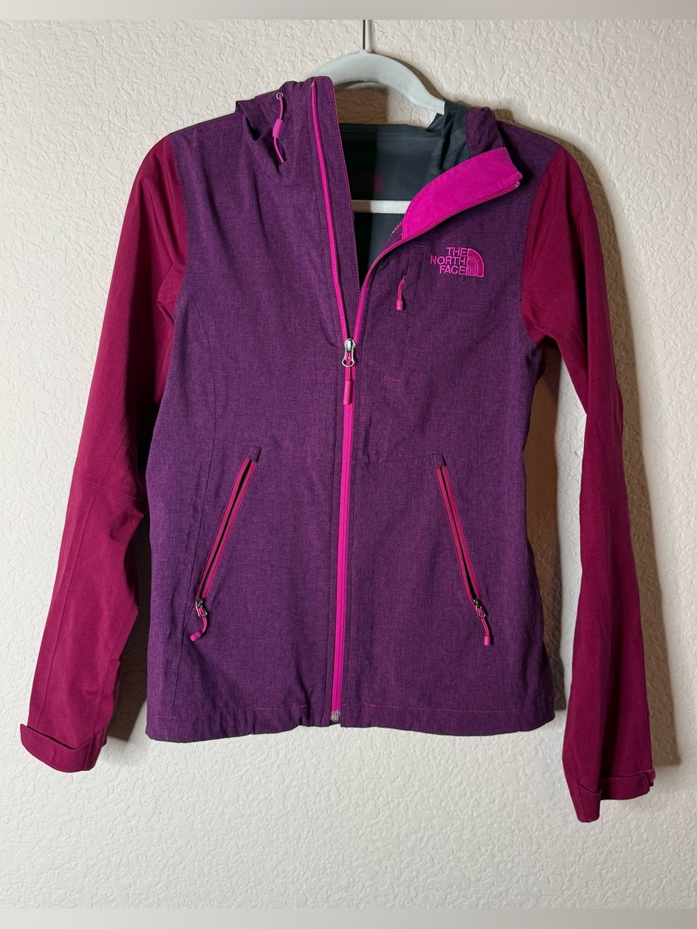 The North Face Thermoball Triclimate Jacket in Plum Size XS - Picture 2 of 4